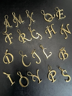Pingente letras