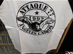 Remera Attaque 77 Angeles Caidos M