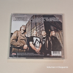 Paradox – Riot Squad en internet