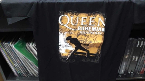 Remera Queen - XL