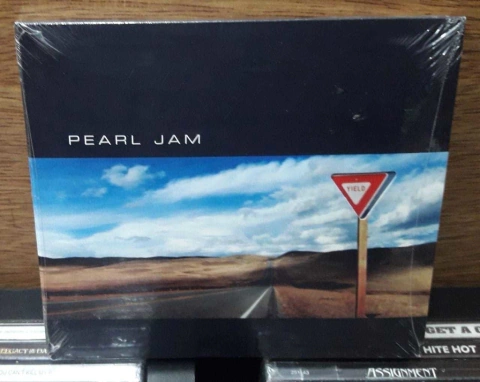 Pearl Jam - Yield