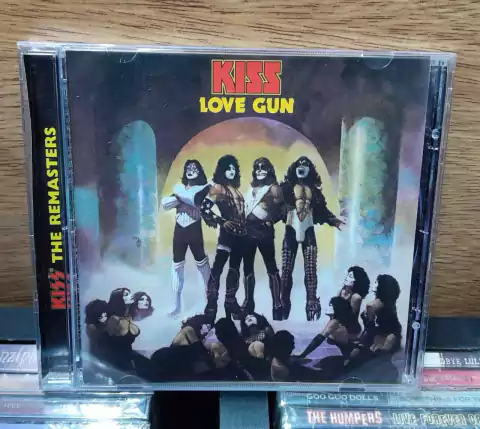Kiss - Love Gun The Remasters