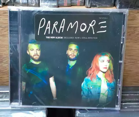 Paramore - Includes Now + Still Into You