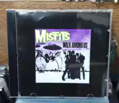 Misfits - Walk Among Us