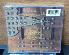 Kiss Music from the elder en internet