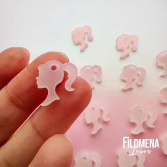 50 MINI DIJES DE 1,5 CM. SILUETA BARBIE en internet