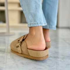 Zueco Mule Latte en internet