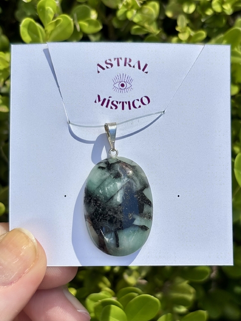 Pingente Gota de Esmeralda - Abundância e Poder Pessoal - 001 - buy online