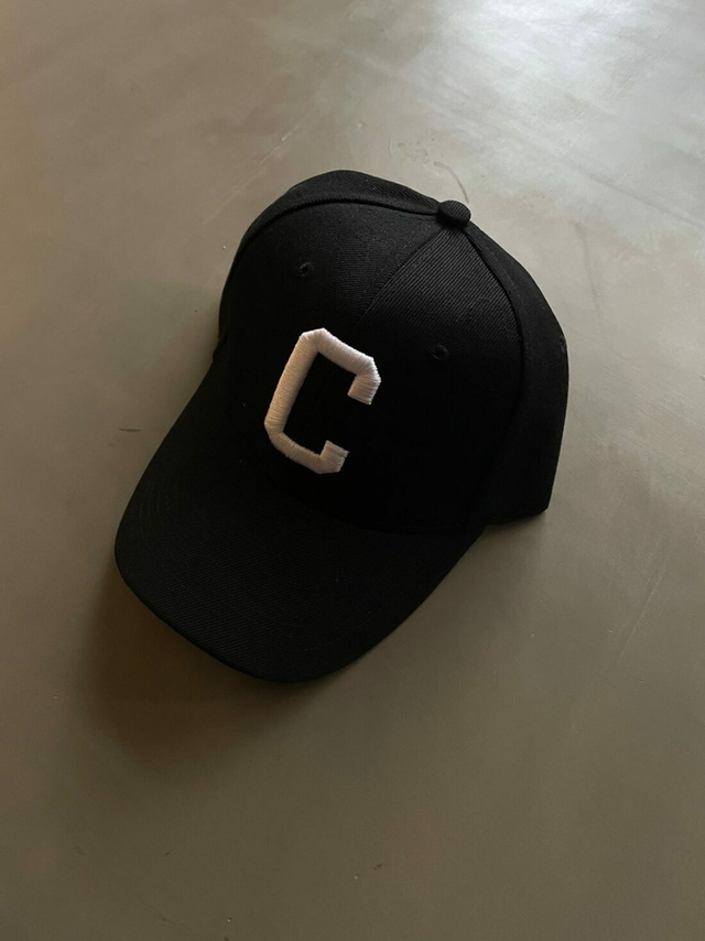 Gorra Black C thumbnail 2