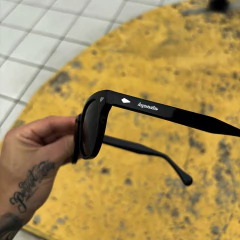 Imagem do IRON - POLARIZADO