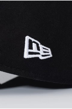 Imagem do BONE DAD HAT APPROVE X NEW ERA CLASSIC PRETO E BRANCO V2 | 4079
