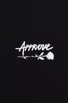 CAMISETA REGULAR APPROVE UPSIDEDOWN ROSE PRETO | 0236 - loja online