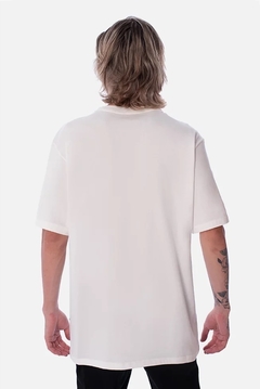 CAMISETA APPROVE REGULAR HEART BASIC OFF WHITE | 3817 - comprar online