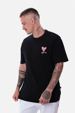 CAMISETA APPROVE REGULAR HEART BASIC PRETA | 3818 - comprar online