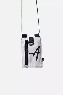 POUCH BAG APPROVE DETACHED BEGE | 5456