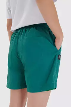 BERMUDA BEACH SHORTS VERDE | 68507048 - LOJA IZZY
