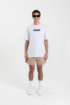 CAMISETA BAW TAG LOGO BRANCO | 73170014 na internet
