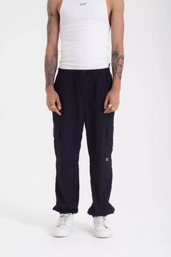 CALCA BAW UTILITY CARGO PRETO | 75043040 - LOJA IZZY