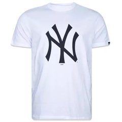 CAMISETA NEW ERA BASICO ESSENTIALS NEW YORK YANKEES BRANCO | MBI22TSH080/MBPERTSH012 - comprar online