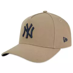BONÉ NEW ERA KIDS 940 AF CORE NEW YORK YANKEES KAKI | MBI25BON071 - comprar online