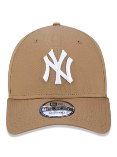 BONE 9FORTY SNAPBACK NEW YORK YANKEES NY BEGE | MBV18BON344 - comprar online