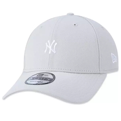 BONE NEW ERA 940 SNAPBACK MINI LOGO NEW YORK YANKEES BEGE | MBV23BON098