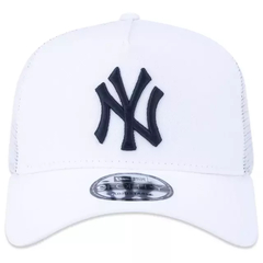 BONE NEW ERA 940 AF TRUCKER NEW YORK YANKEES BRANCO | MBV23BON139 - comprar online