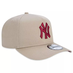 BONE NEW ERA 940 NEW YORK YANKEES KAKI | MBV24BON096 - LOJA IZZY