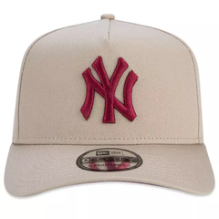 BONE NEW ERA 940 NEW YORK YANKEES KAKI | MBV24BON096 - comprar online