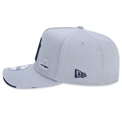 BONE NEW ERA 940 DESTROYED NY CINZA | MBV24BON104 - LOJA IZZY
