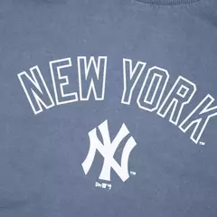 CROPPED NEW ERA ESSENTIALS NEW YORK YANKEES MARINHO | MBV25TSH033 - comprar online
