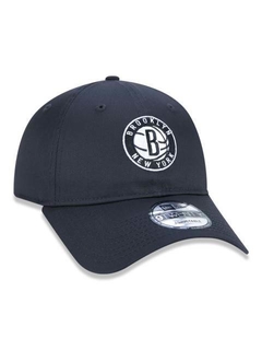BONE NEW ERA 920 STRAPBACK BROOKLYN NETS PRETO | NBV19BON143 na internet