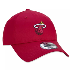 BONE NEW ERA 920 STRAPBACK SPORT SPECIAL MIAMI HEAT VERMELHO | NBV22BON059 na internet