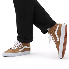TENIS VANS UA SK8-HI PIG SUEDE TOBACCO BROWN | VN0005U9TBN - LOJA IZZY