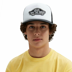 BONE VANS CLASSIC PATCH CURVED BILL TRUCKER BLACK | VN00066XY28