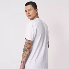 CAMISETA VANS FULL PATCH WHITE | VN0A4A57YB2 - LOJA IZZY