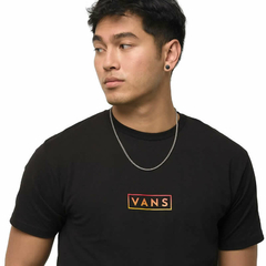 CAMISETA VANS CLASSIC EASY BOX BLACK-TRUE RED-GOLDEN YELLOW | VN0A5E81Y9JCASA - LOJA IZZY