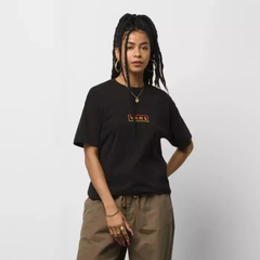 CAMISETA VANS CLASSIC EASY BOX BLACK-TRUE RED-GOLDEN YELLOW | VN0A5E81Y9JCASA na internet