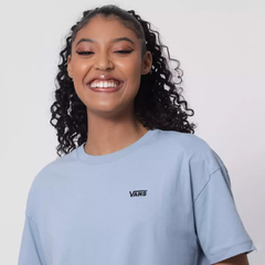 CAMISETA VANS LEFT CHEST LOGO TEE ASHLEY BLUE | VN0A7RSRBD2SMUA - comprar online