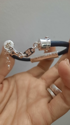 Pulsera de cuero mediano con dona ancha - comprar online