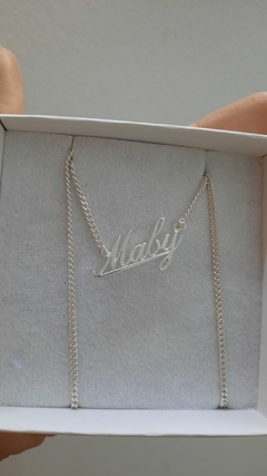 Cadena con nombre calado en internet