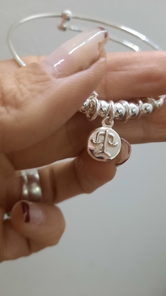 Pulsera moneditas con diseño personalizado