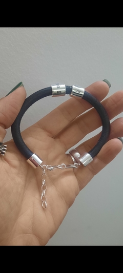 Pulsera de cuero grueso con dona 2
