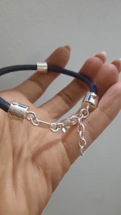 PULSERA DE CUERO ANGOSTO CON DONA 1 - comprar online