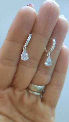 Mini argollita gota colgante