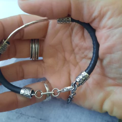 Pulsera de identidad cuero mediano - tienda online