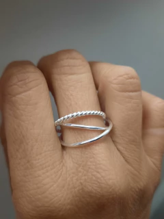 Anillo triple hilito con trenzado en internet
