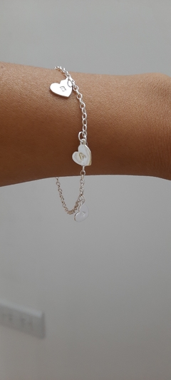 PULSERA CON CORAZONES