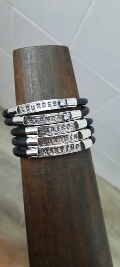 Pulsera de identidad cuero mediano - tienda online