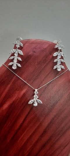 Conjunto Novia Naira en internet